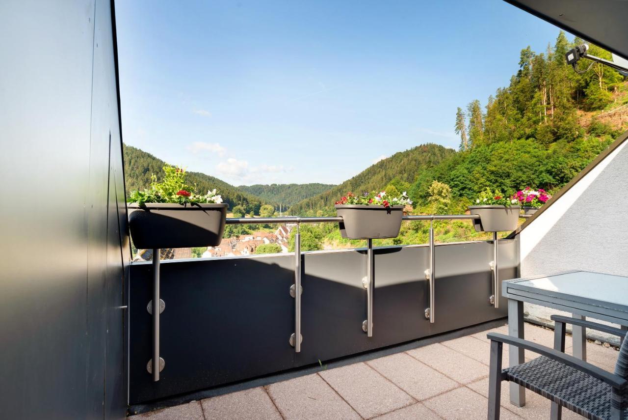 Haus Erika Ferienwohnung 2 Bad Teinach-Zavelstein Bagian luar foto