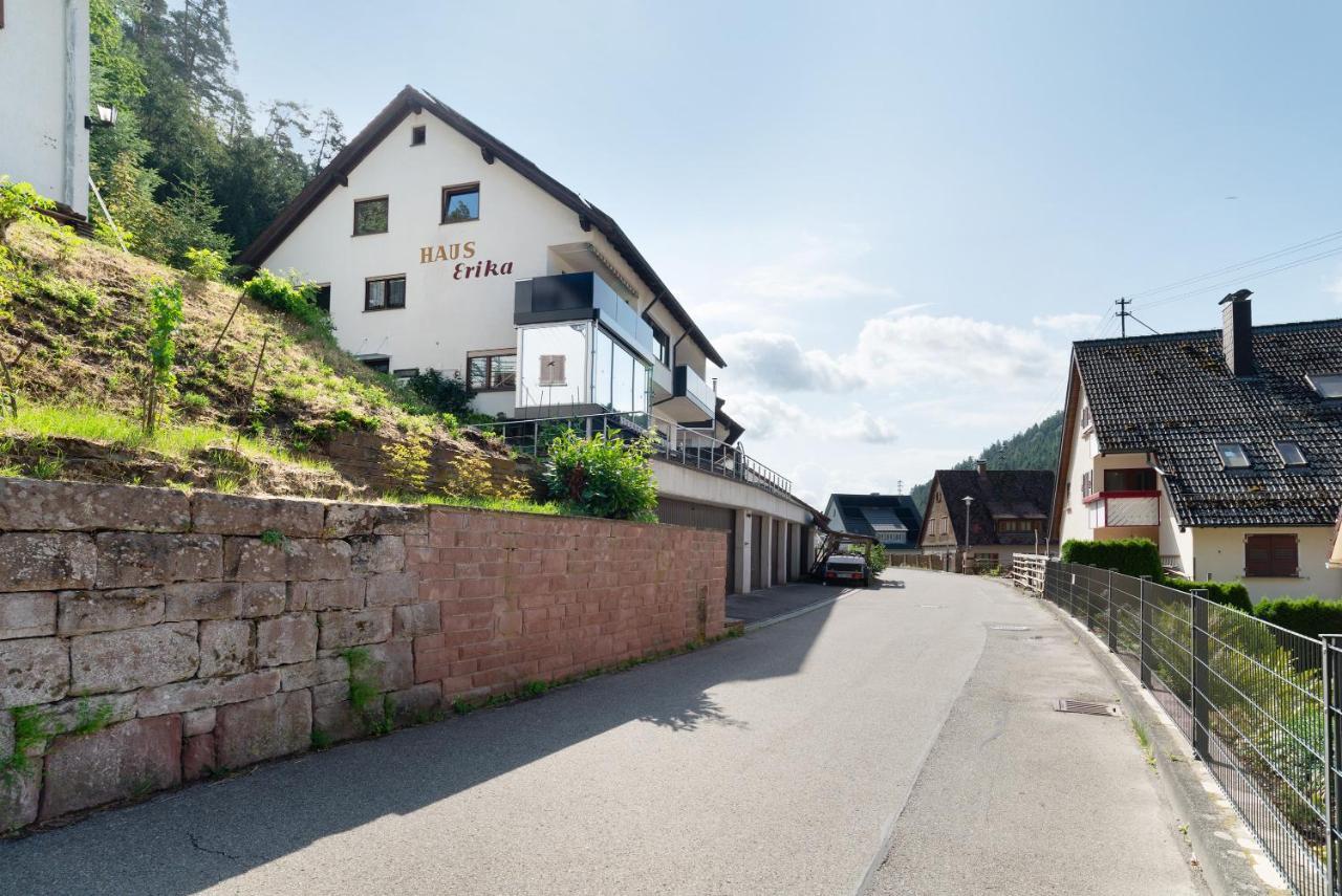 Haus Erika Ferienwohnung 2 Bad Teinach-Zavelstein Bagian luar foto